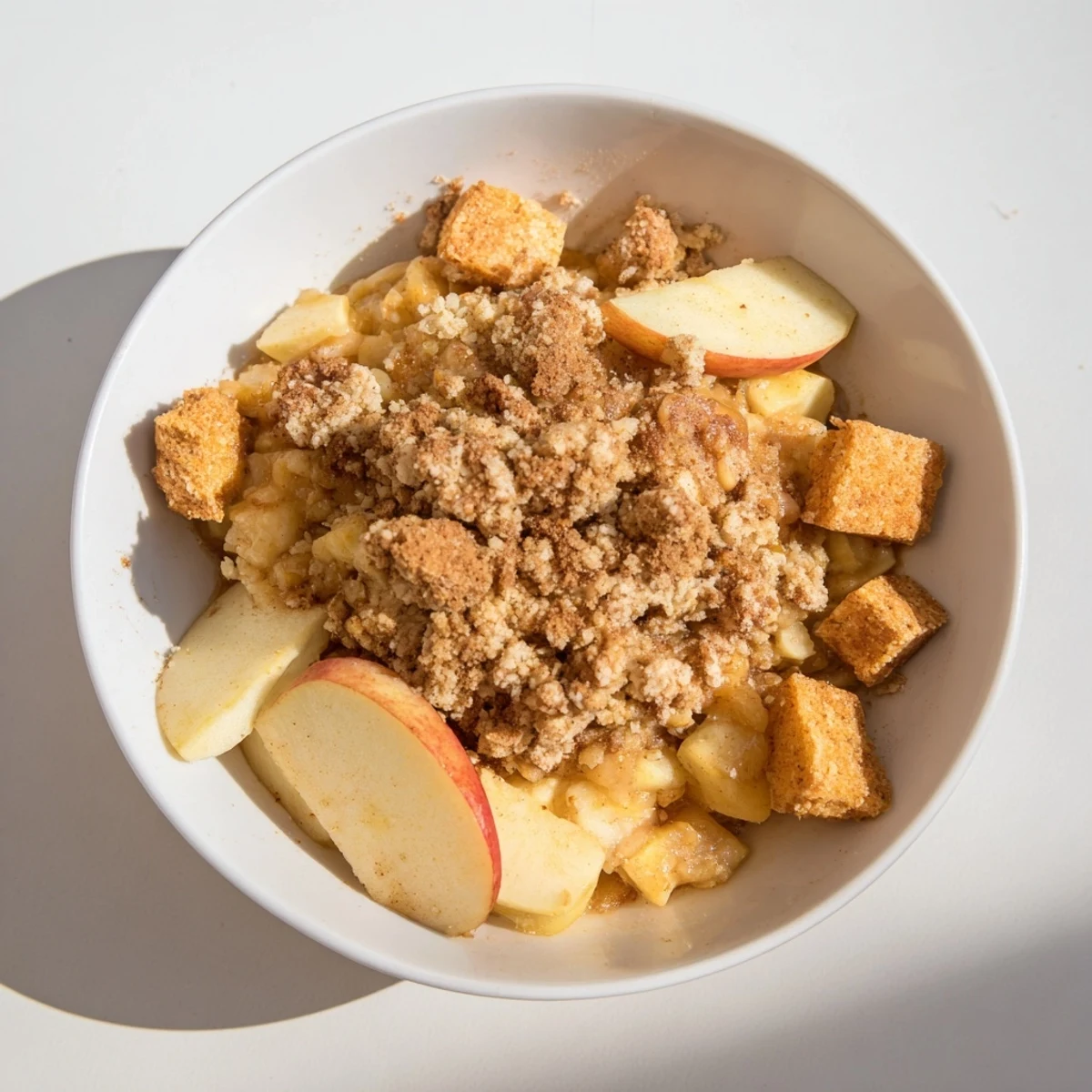 Warm Rustic Apple Cinnamon Crumble